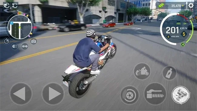 摩托车真实驾驶 v1.0.2 免广告获得奖励...