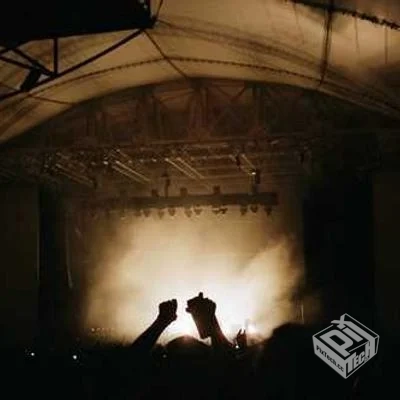 Tailwind CSS Grid自动布局技巧与最佳实践...